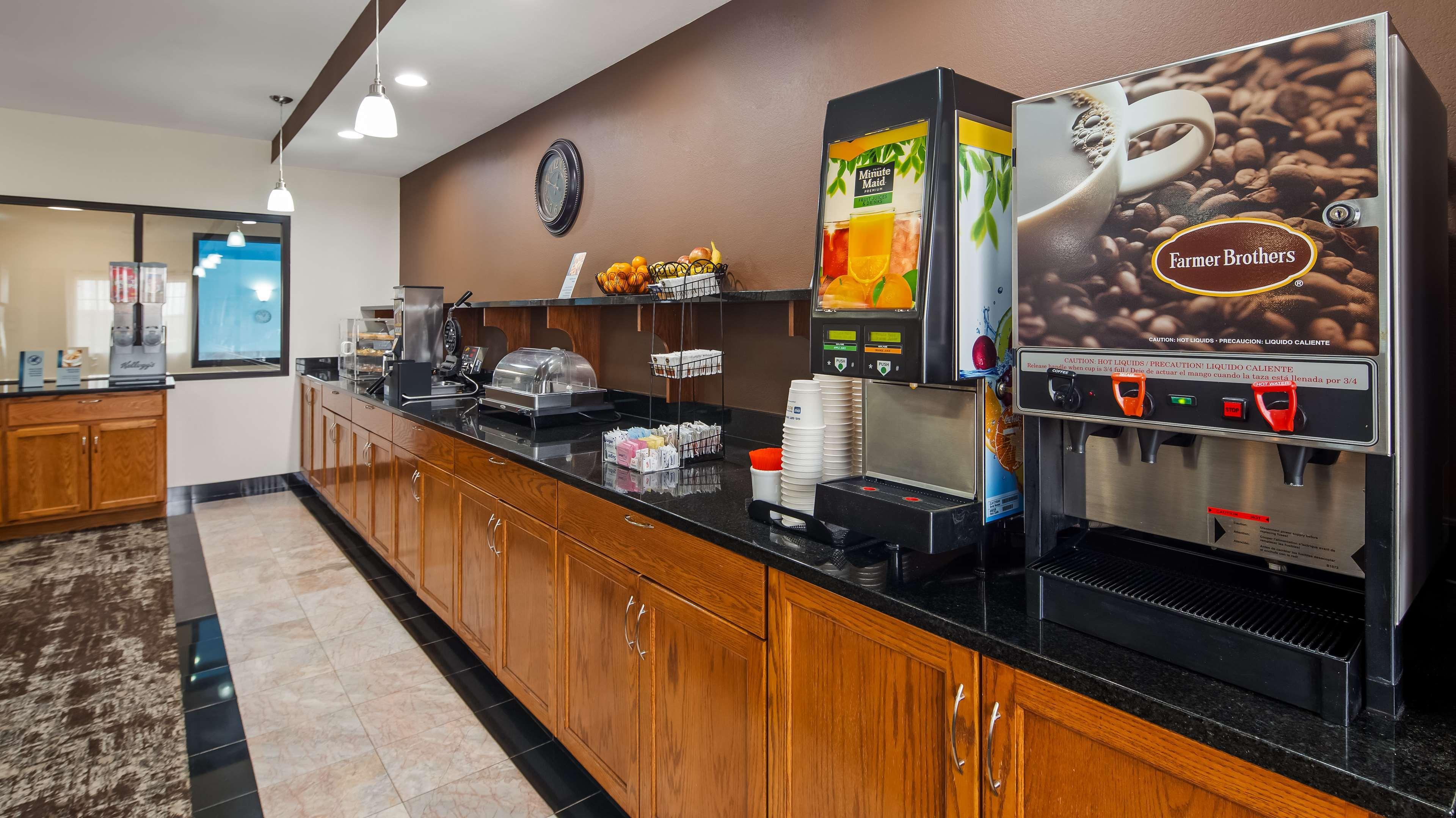 Best Western Plus Wakeeney Inn & Suites Exteriör bild