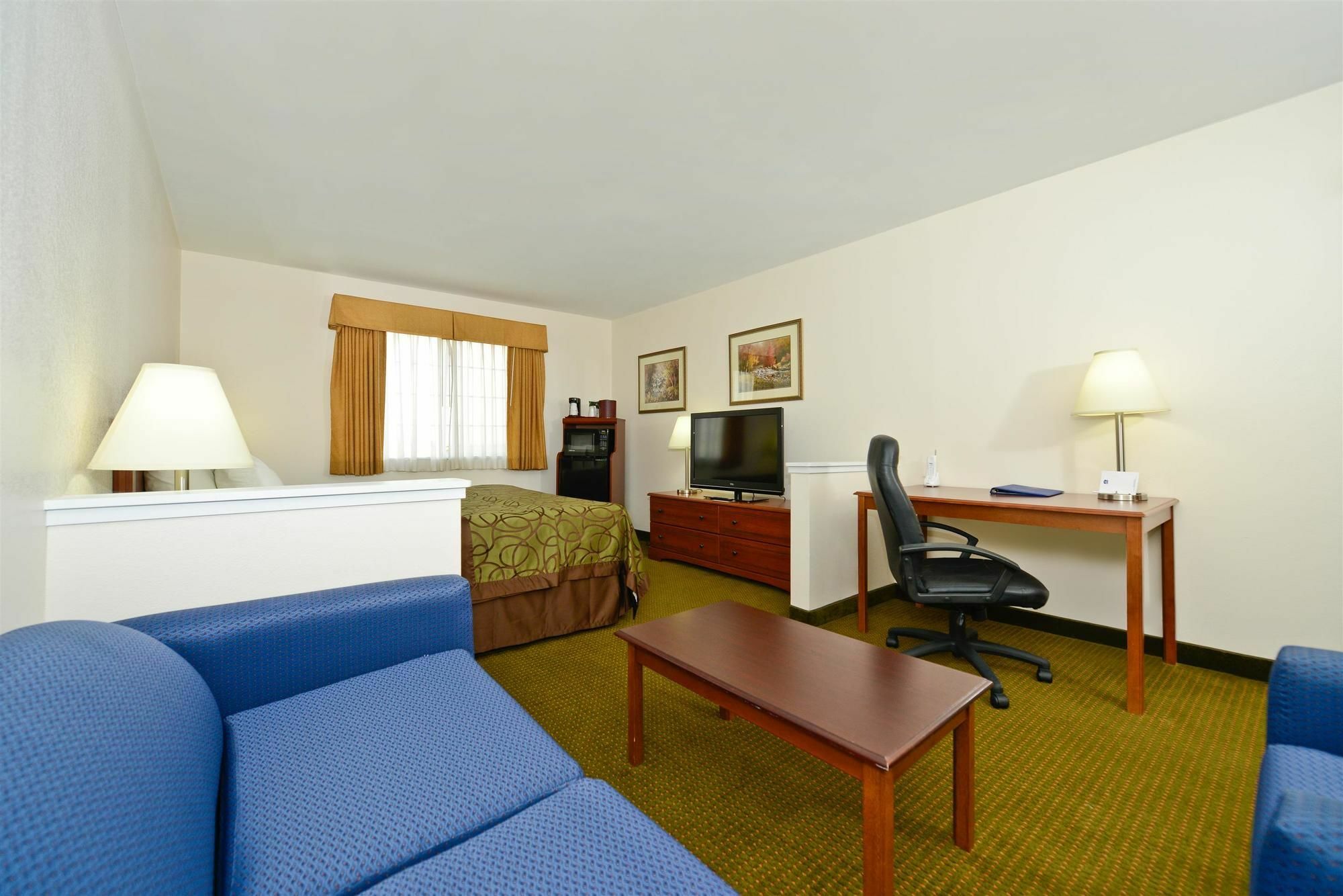 Best Western Plus Wakeeney Inn & Suites Exteriör bild