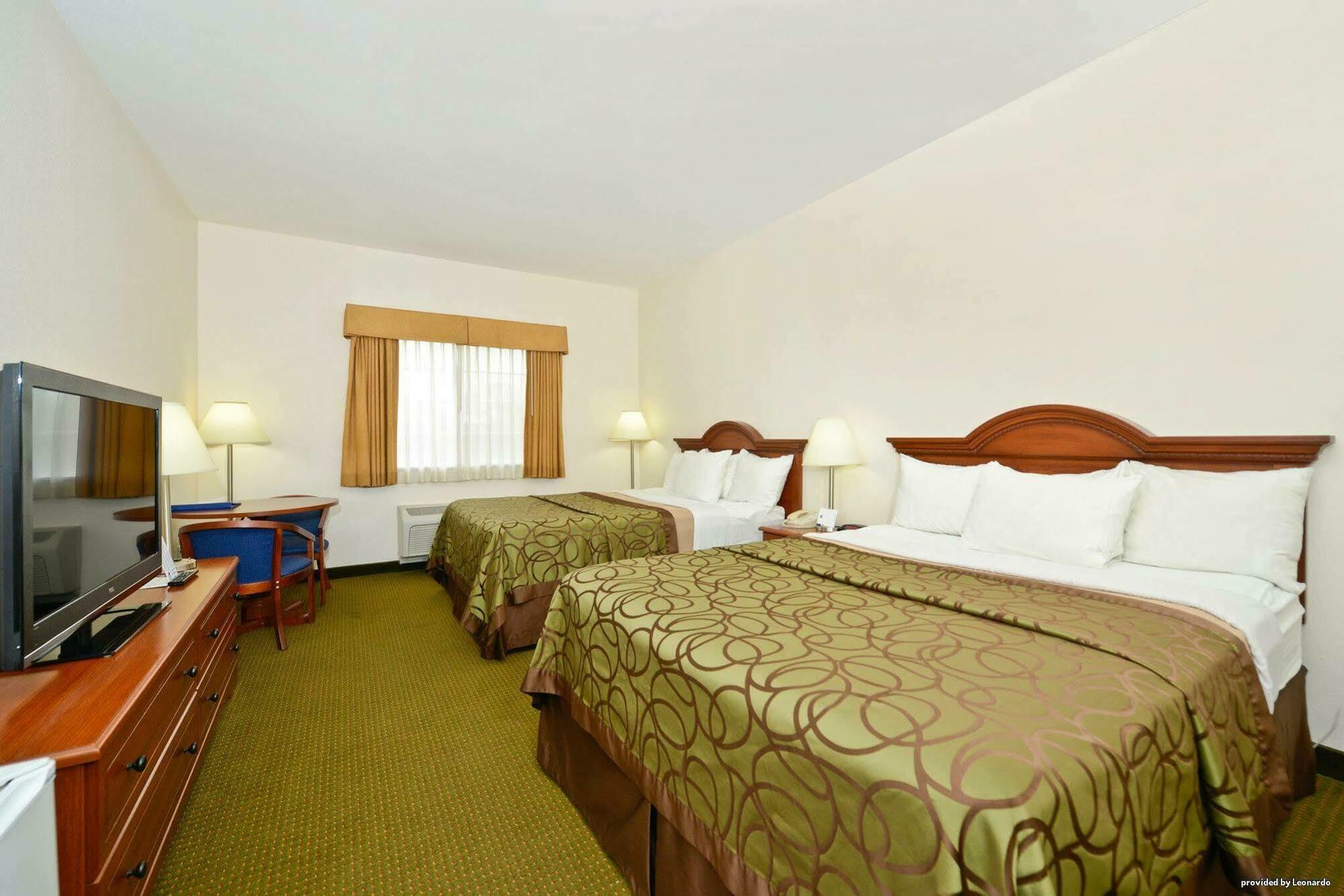 Best Western Plus Wakeeney Inn & Suites Exteriör bild