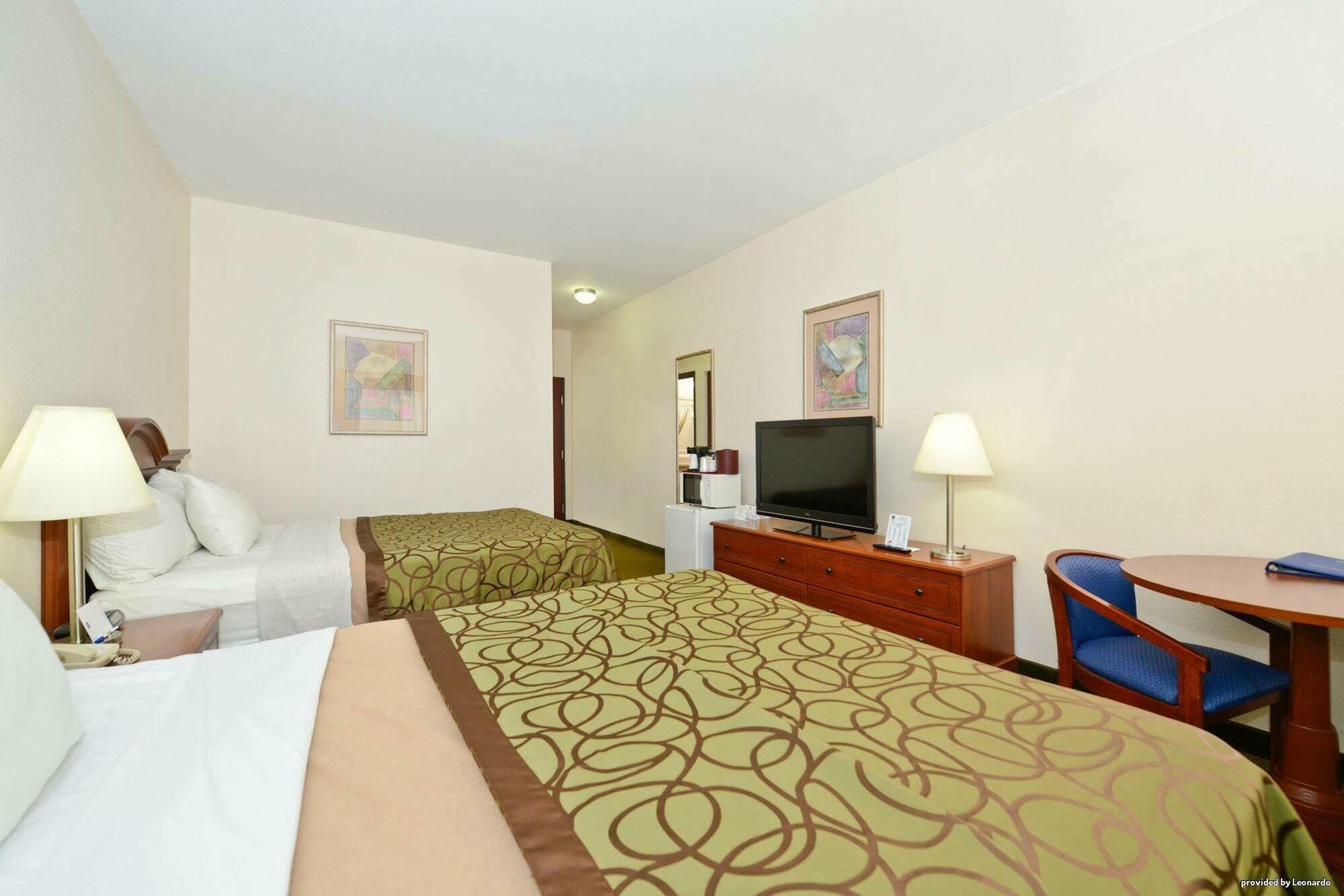 Best Western Plus Wakeeney Inn & Suites Exteriör bild