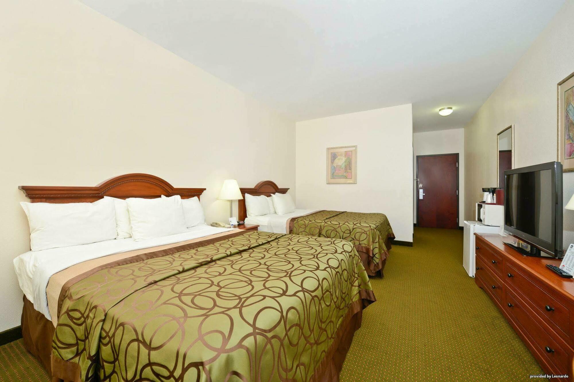 Best Western Plus Wakeeney Inn & Suites Exteriör bild
